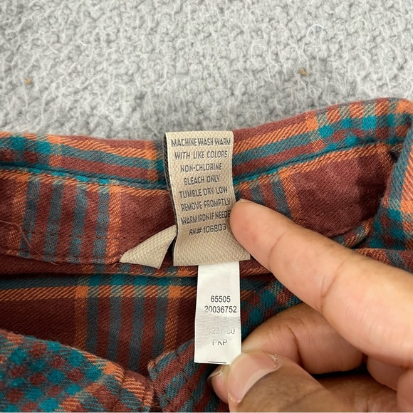 Duluth Trading Co Flannel Shirt Women XL Plaid Swingin' Pocket Button Front - Picture 4 of 9